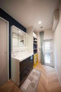 0b7a8402-20231003181010